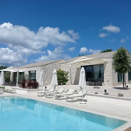Terra Histria - Boutique Stone House
